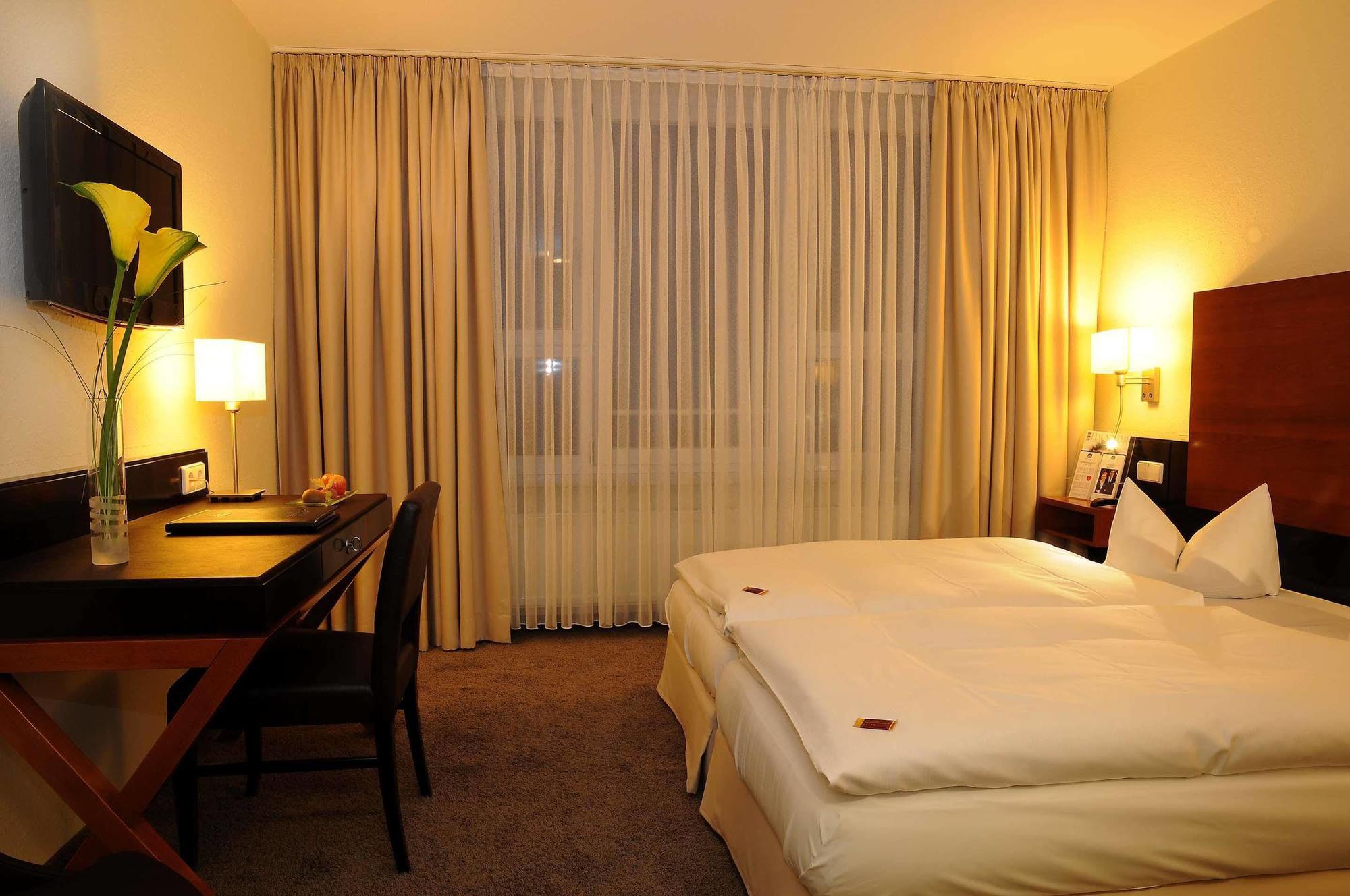 Best Western Plus Atrium Hotel Ulm Ngoại thất bức ảnh